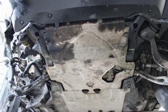 Land Rover Defender  picture 16