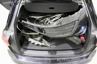 Volkswagen Golf  picture 21