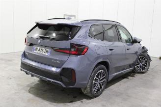 BMW iX1  picture 3