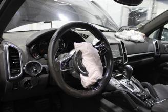 Porsche Cayenne  picture 10