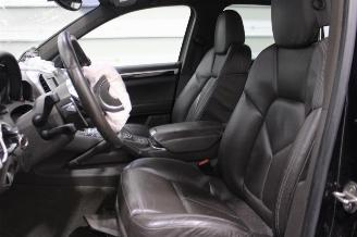 Porsche Cayenne  picture 11