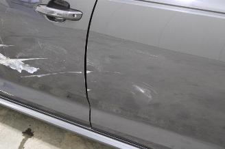Audi S4  picture 8