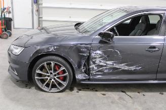 Audi S4  picture 6