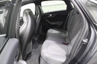 Audi S4  picture 12