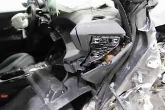 Peugeot 2008  picture 22