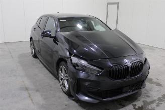 BMW 1-serie 118 picture 2