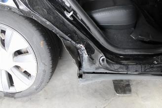 Tesla Model Y  picture 22