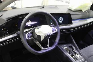Volkswagen Golf  picture 7