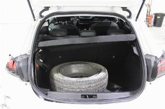 Peugeot 208  picture 20