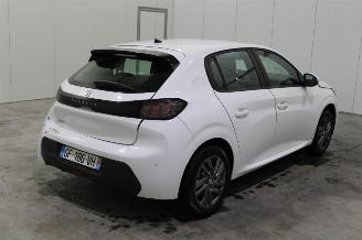 Peugeot 208  picture 3