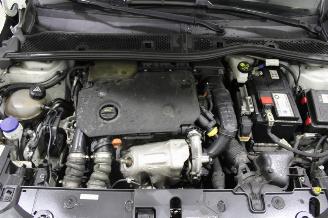 Peugeot 208  picture 15