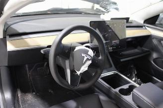 Tesla Model 3  picture 8