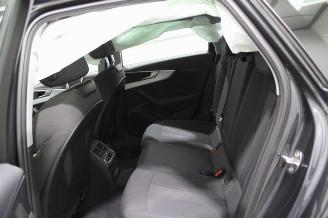 Audi A4  picture 10
