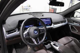 BMW iX1  picture 10