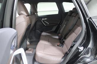 BMW iX1  picture 12
