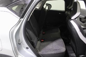 Renault Captur  picture 11
