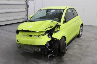 Unfallwagen Fiat 500  2024/4