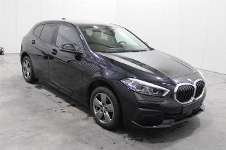 BMW 1-serie 118 picture 2