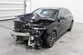 Damaged car Mercedes Cla-klasse CLA 180 2018/12