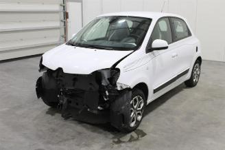 damaged passenger cars Renault Twingo  2022/5