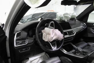 BMW X5  picture 11