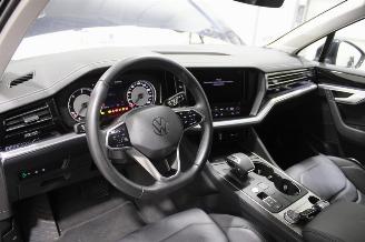 Volkswagen Touareg  picture 9