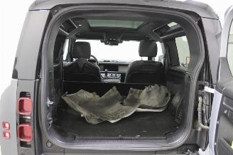 Land Rover Defender  picture 18