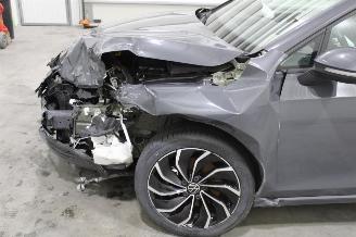 Volkswagen Golf  picture 5