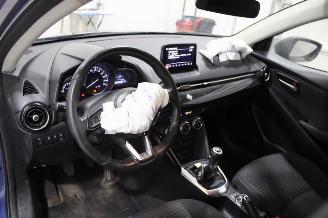 Mazda 2  picture 9