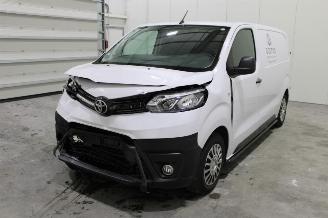 skadebil auto Toyota ProAce  2022/12
