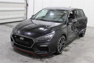 skadebil auto Hyundai I-30 i30 2017/11