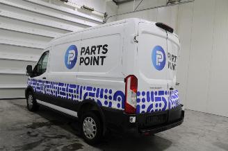 Ford Transit  picture 4