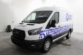 Vaurioauto  passenger cars Ford Transit  2023/10
