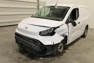 Schadeauto Toyota ProAce CITY 2024/8