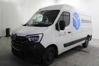 damaged passenger cars Renault Master  2023/11