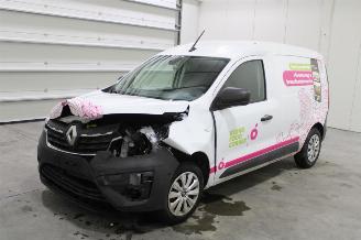 damaged passenger cars Renault Express  2024/5