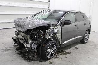 Coche accidentado Peugeot 3008  2024/2