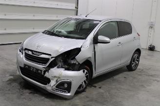 Coche accidentado Peugeot 108  2022/2