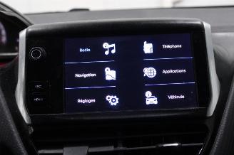 Peugeot 208  picture 13