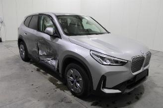 BMW iX1  picture 2