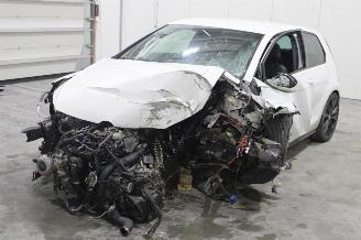 Salvage car Volkswagen Golf  2015/3