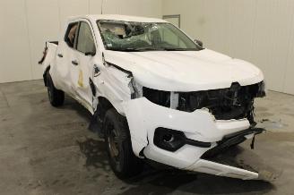 Renault Alaskan  picture 2