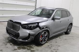 damaged passenger cars BMW iX1  2024/7