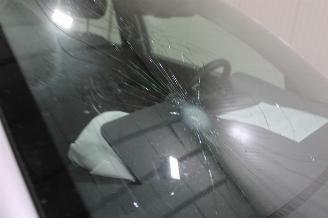 Kia Stonic  picture 22