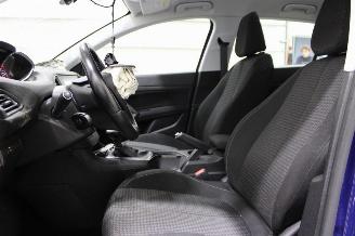 Peugeot 308  picture 11