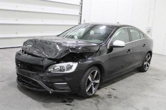 Coche accidentado Volvo S-60 S60 2018/3