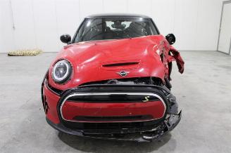 Mini Cooper SE picture 3