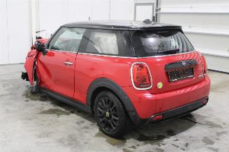Mini Cooper SE picture 21