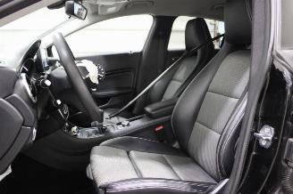 Mercedes Cla-klasse CLA 180 picture 10