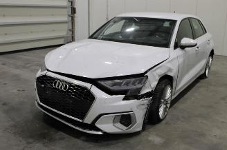 Schadeauto Audi A3  2021/5